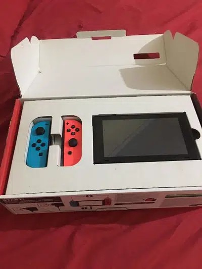 Nintendo Switch Complete Box Pack