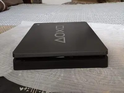 ps4 slim 1tb days of play edition