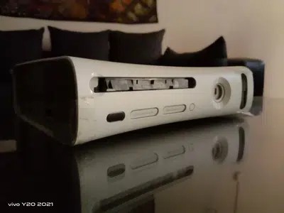 Xbox 360 with 2 controller
