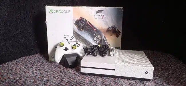 Xbox one S 1TB For Sale