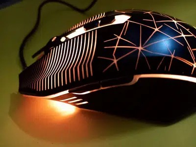 Gaming headphones and mouse