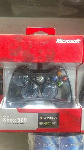 Microsoft Xbox 360 Wired Controller for PC & Xbox 360