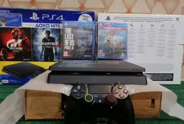 PS4 Slim 500GB Updated All Accessories Complete Box