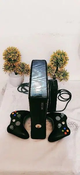 Xbox 360 slim (250GB)