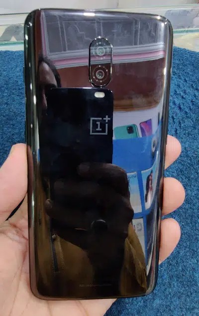 OnePlus 6T Black Colour New but Without Warranty Excellent Condition