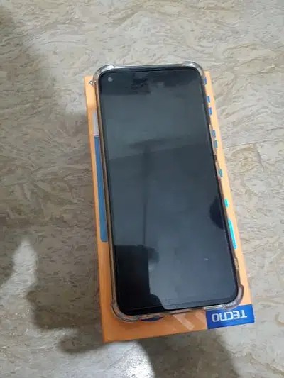 Tecno Spark 7 pro 64 GB