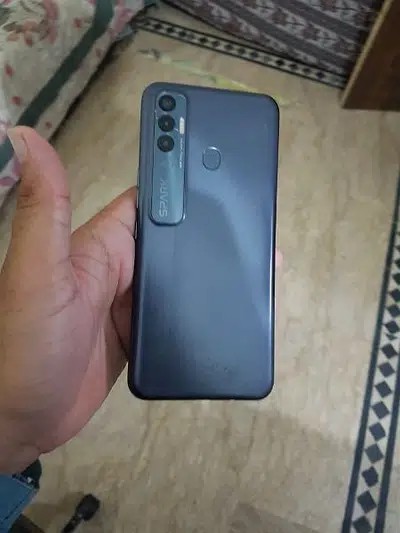 Tecno Spark 7 pro 64 GB