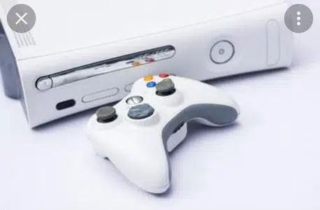 Xbox 360 brand new Jesper model with 100 games