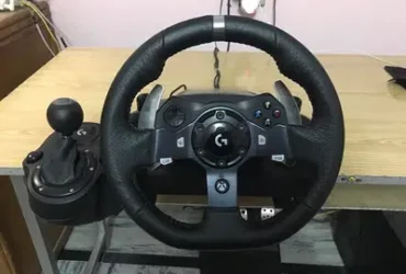 Logitect g920 racing wheel + shifter and X Box one s