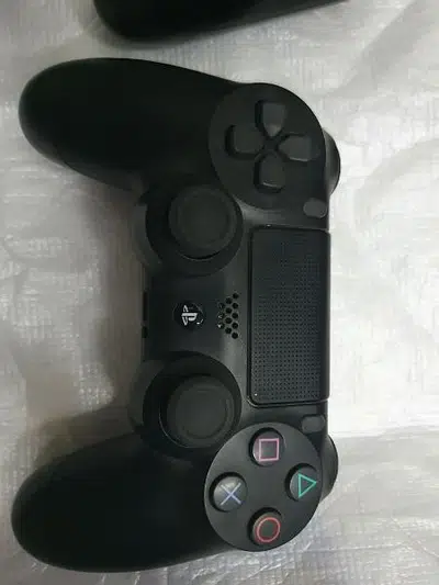 PS4 original controllers mint condition 10/10