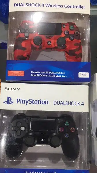 Ps4 pro original pack controllers 2nd generation