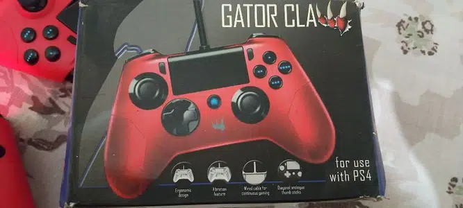 Gator claw controller for PS4 pc and mobile