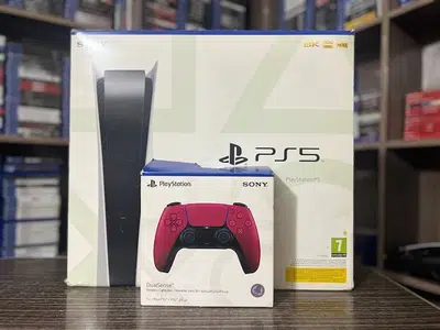 PlayStation 5 / ps5 with 4 games and red controller
