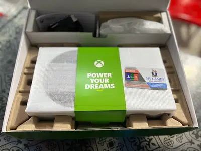 SERIES S (1week used ) MY GAMES