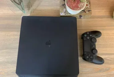PS4 Slim 500gb with one orignal controller and 3 games
