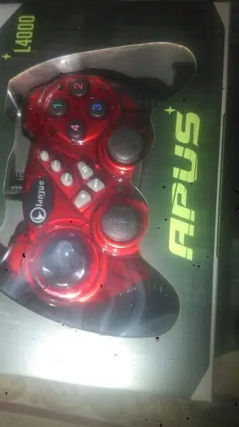 Brand new unused L4000 Gaming Pad / Joystick for PC Games