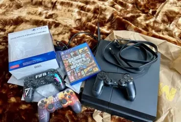 Ps4 500 GB with all wires box gta5 included