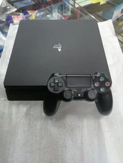 PS4 SLIM 500GB USED 3 GAMES INSTALL NFS PAYBACK ROCKET LEAGUE F1 2016