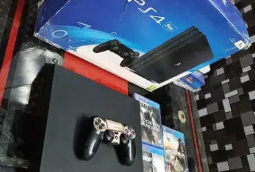 Playstation 4 pro 1 TB+3 Games. (opened only for cleaning)