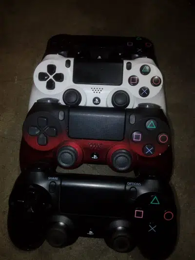 Ps4 controller For Sale