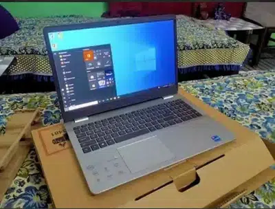 I5.6 Dell Laptop core i7 10th Generation