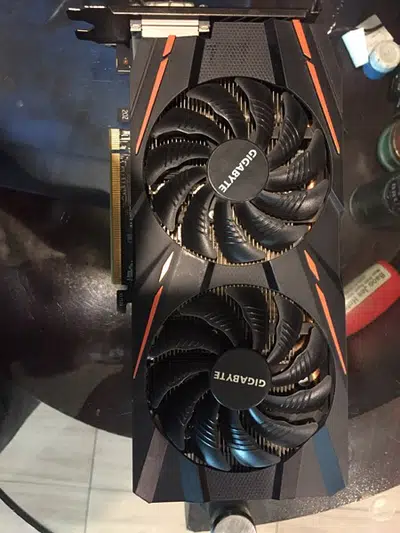 Gaming pc ( RX 570+NVME 256GB+ 16GB RAM+ GAMING CASE)