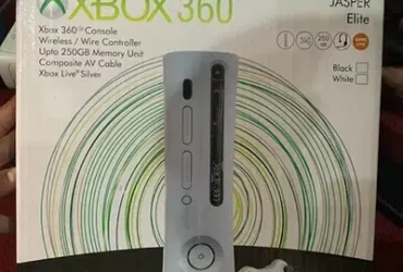 Xbox 360 with 44 Games with one Wireless controller