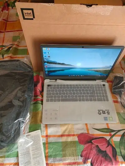 Dell core i7 11th gen Laptop