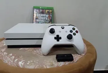 Xbox one S For sale (500gb)