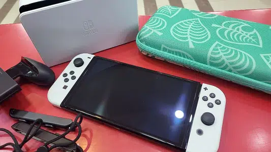 Nintendo Switch OLED 10/10 Condition