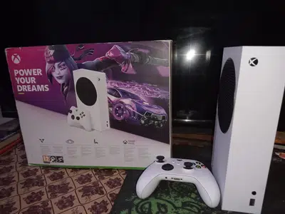 Xbox Series S 512GB SSD with Lifetime Access to GTA 5, Tekken 7