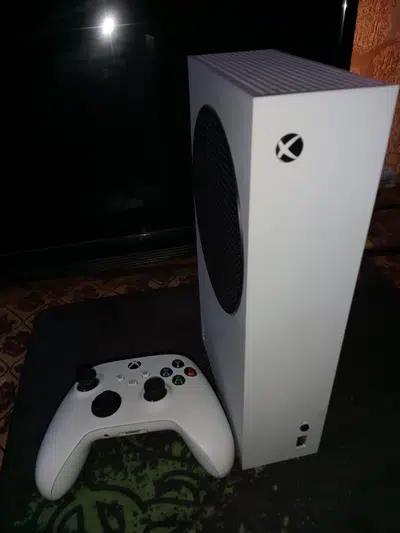 Xbox Series S 512GB SSD with Lifetime Access to GTA 5, Tekken 7
