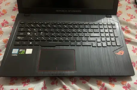 Asus Rog Strix i7 7th gtx 1050ti RGB keyboard Gaming Laptop
