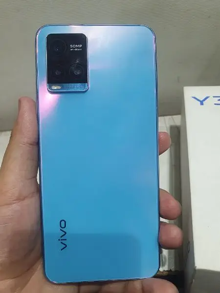 vivo y33s with box lush condition (8/128)